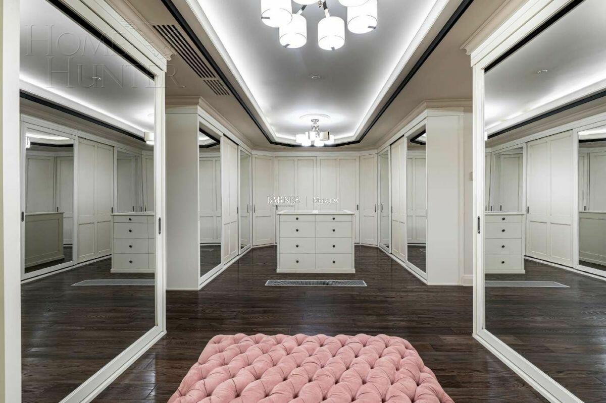 2-этажный коттедж 1 500 м² с отделкой