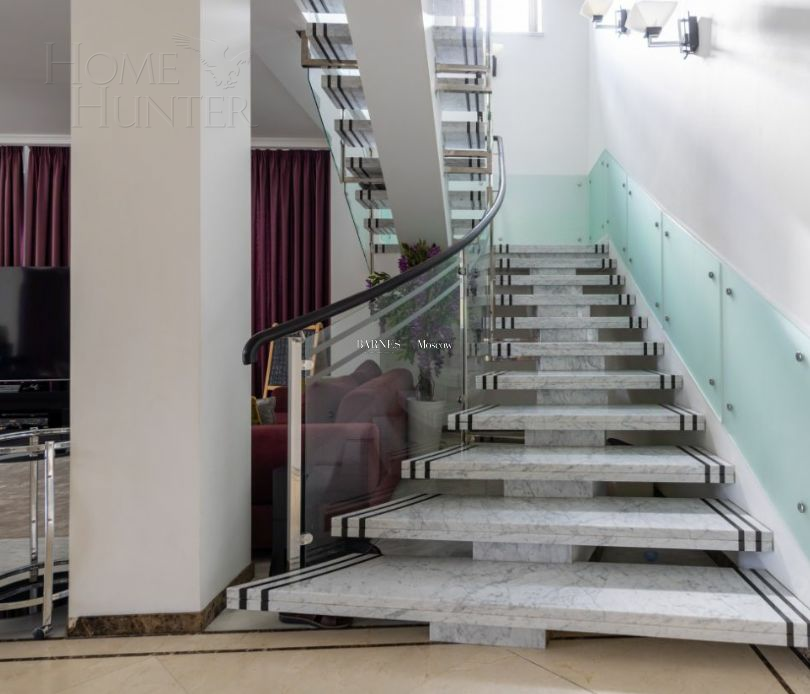 2-этажный коттедж 500 м² с отделкой