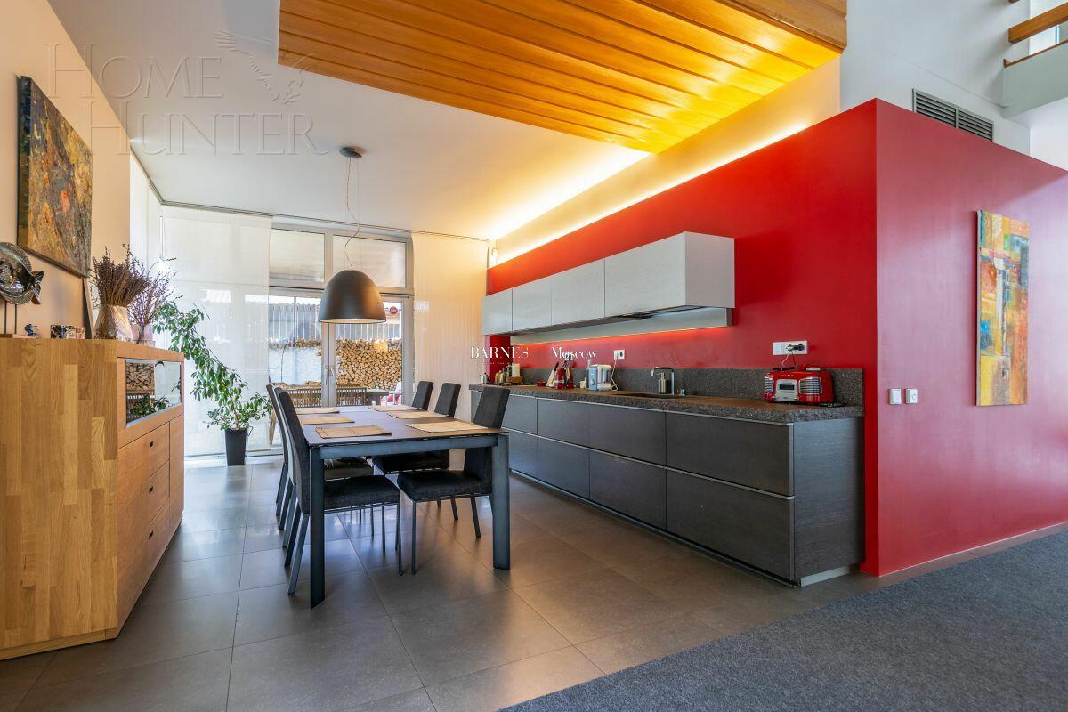 2-этажный коттедж 265.9 м² с отделкой