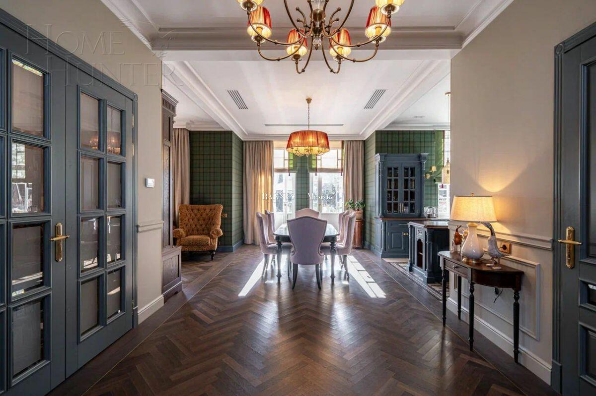 2-этажный таунхаус 420 м² с отделкой