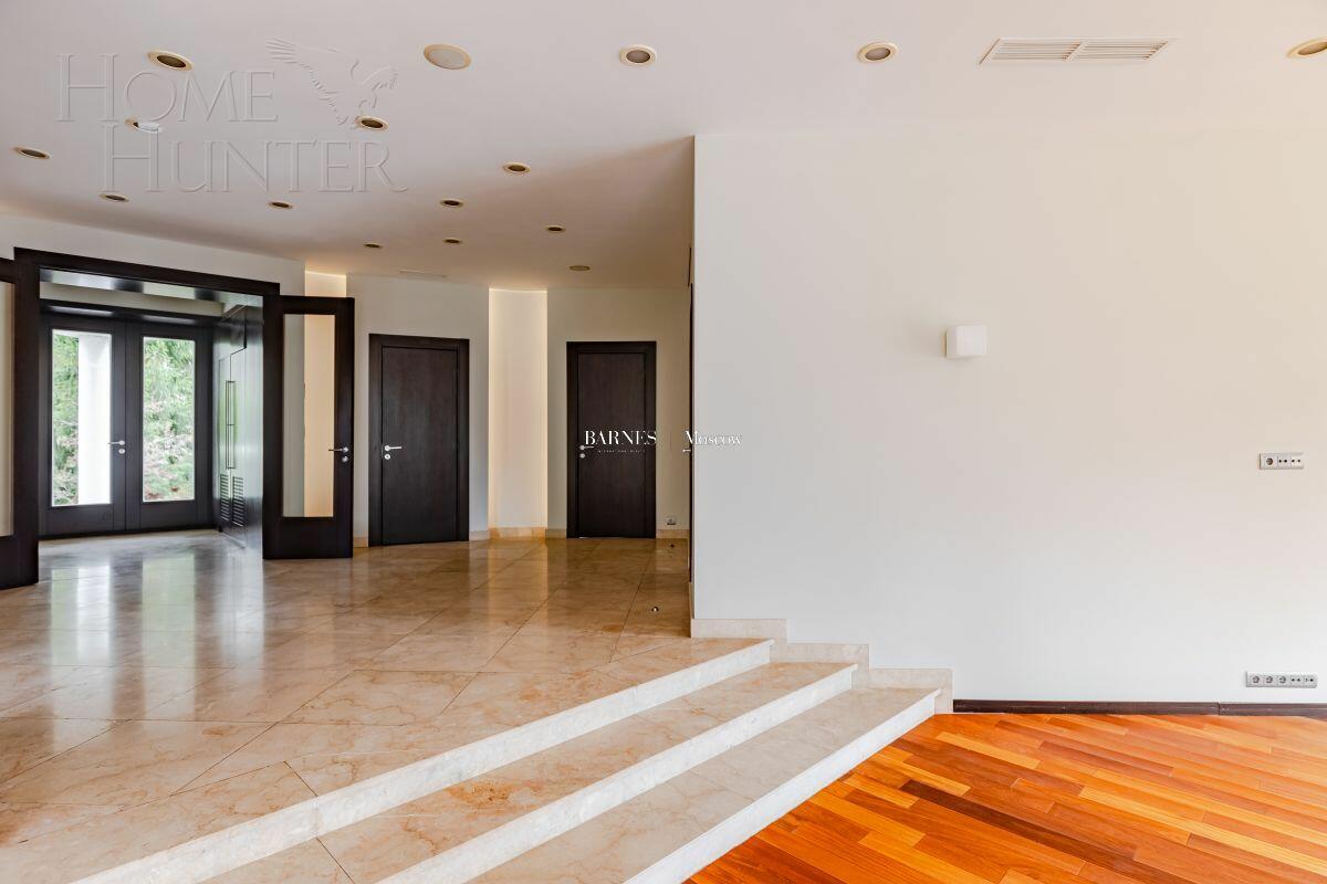 2-этажный коттедж 402.8 м² с отделкой
