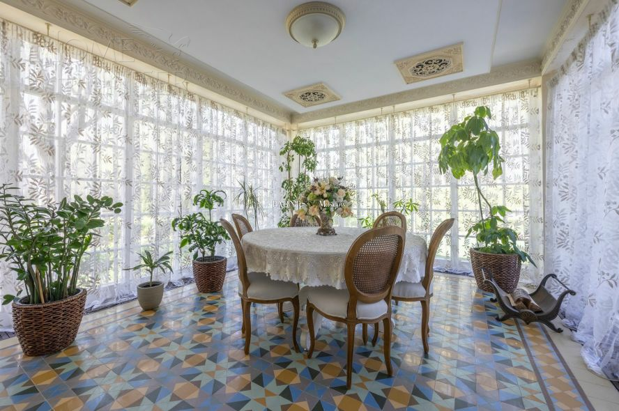 2-этажный коттедж 612 м² с отделкой