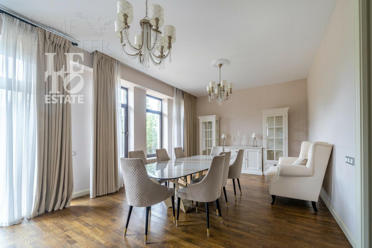 2-этажный коттедж 650 м² с отделкой