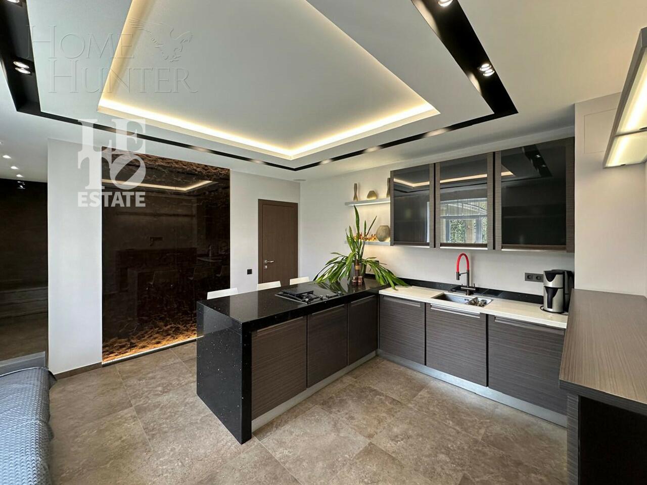 2-этажный коттедж 345 м² с отделкой