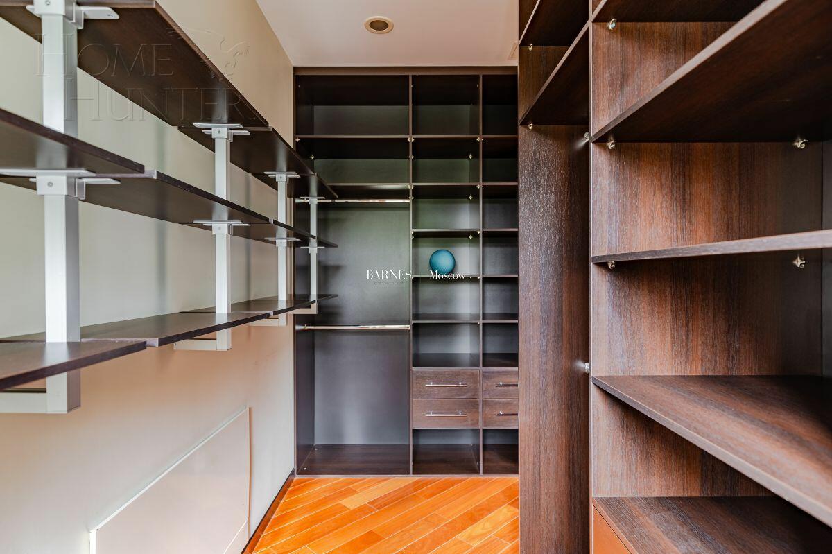 2-этажный коттедж 402.8 м² с отделкой