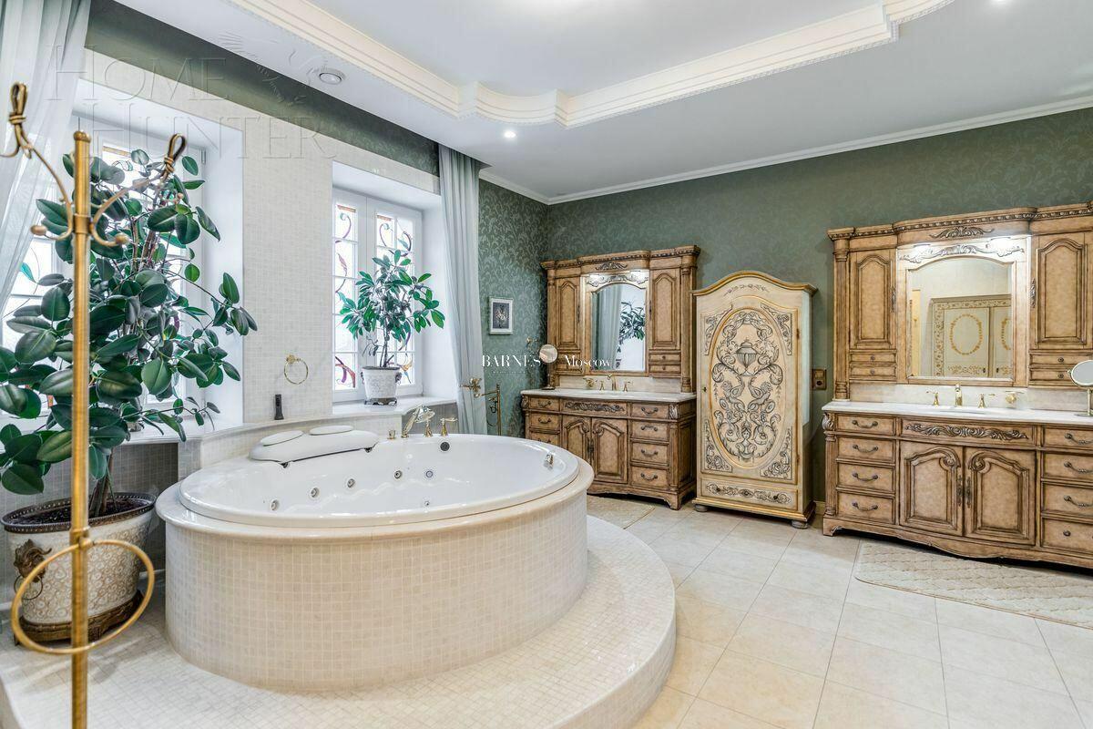 2-этажный коттедж 1 624 м² с отделкой