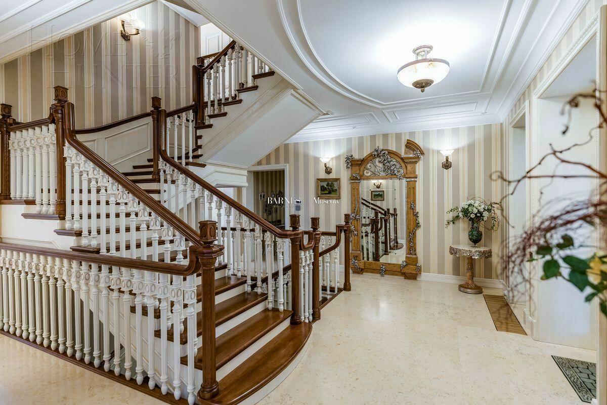 2-этажный коттедж 1 624 м² с отделкой