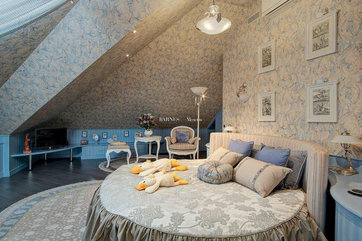 2-этажный коттедж 1 624 м² с отделкой