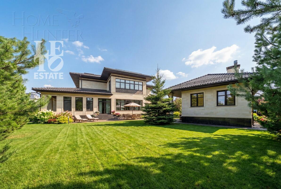 2-этажный коттедж 650 м² с отделкой