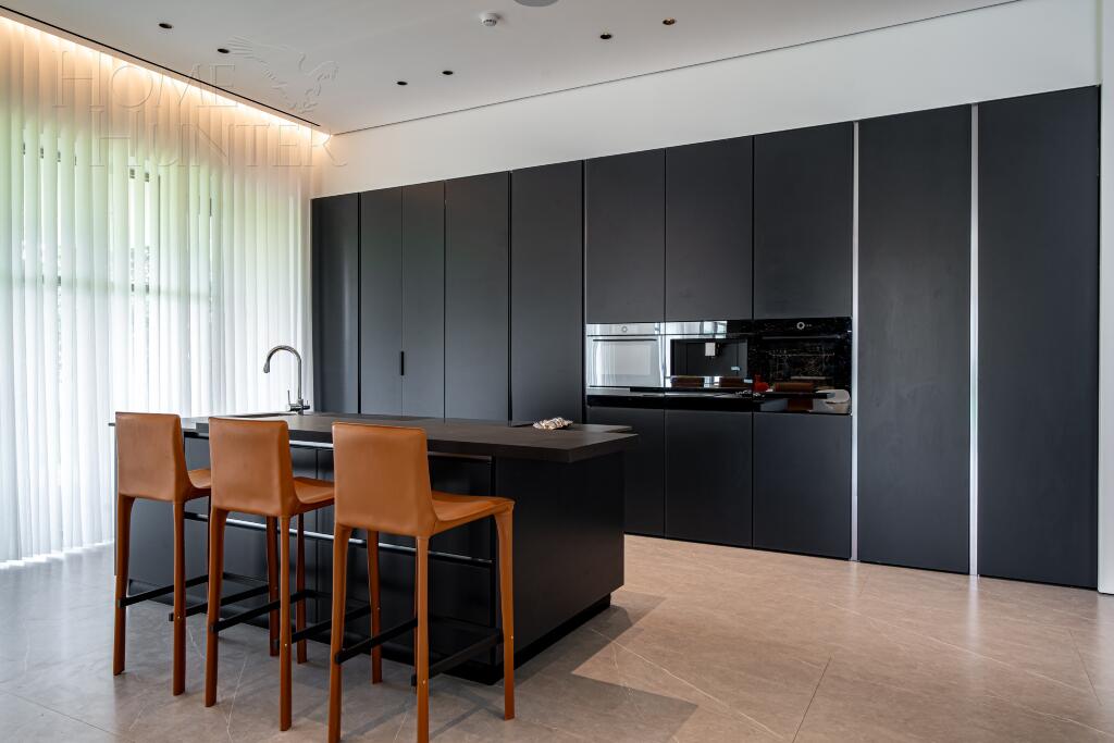 2-этажный коттедж 698 м² с отделкой