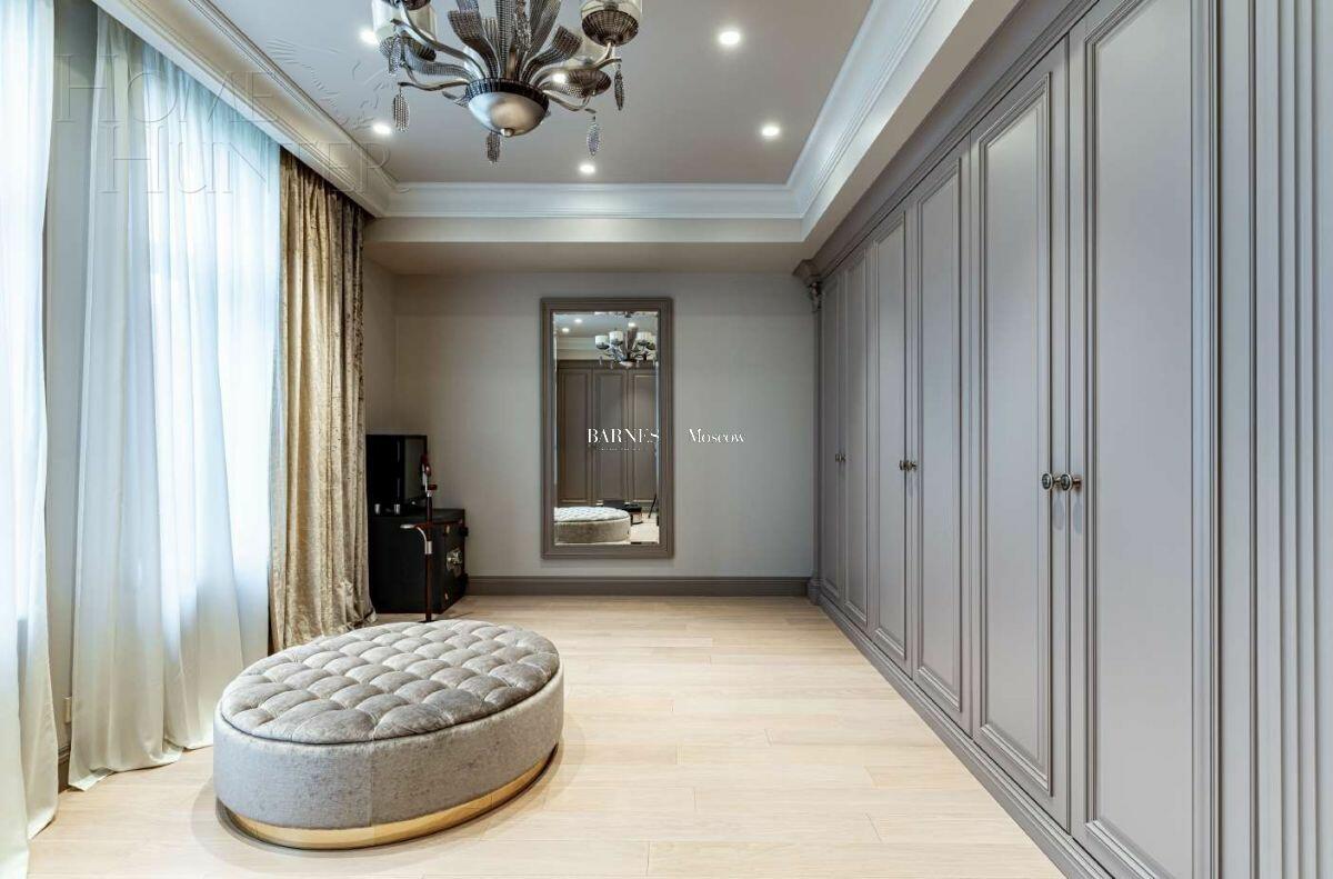 2-этажный коттедж 1 500 м² с отделкой