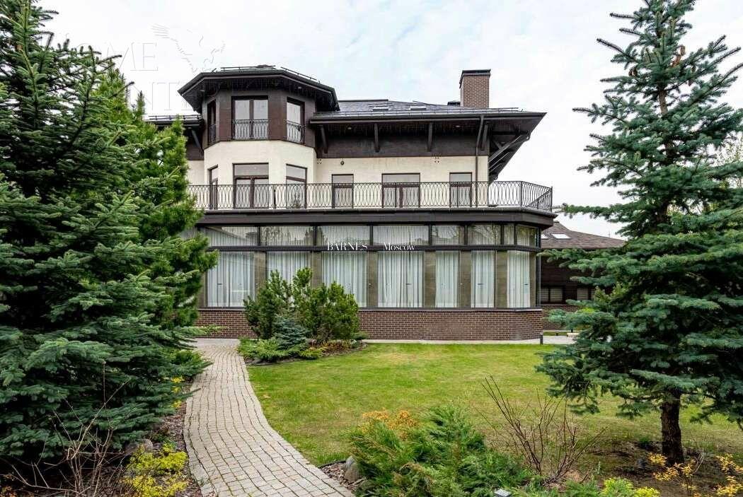 2-этажный коттедж 1 500 м² с отделкой