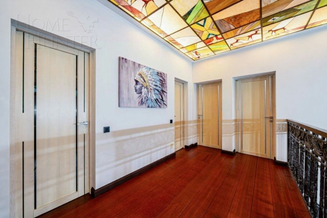 2-этажный коттедж 450 м² с отделкой