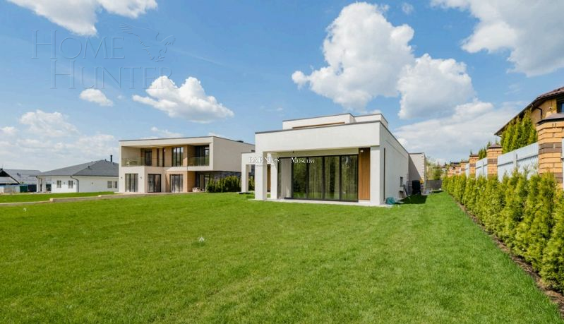 2-этажный коттедж 348.5 м² с отделкой