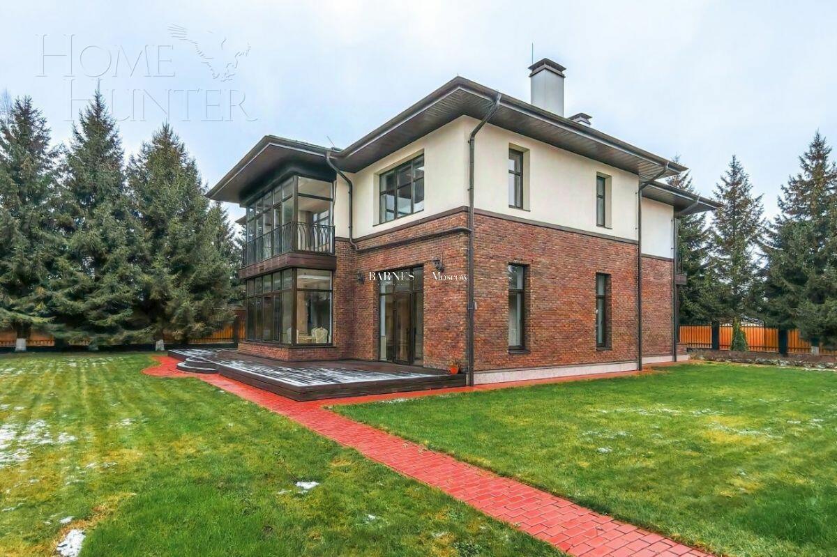 2-этажный коттедж 866 м² с отделкой