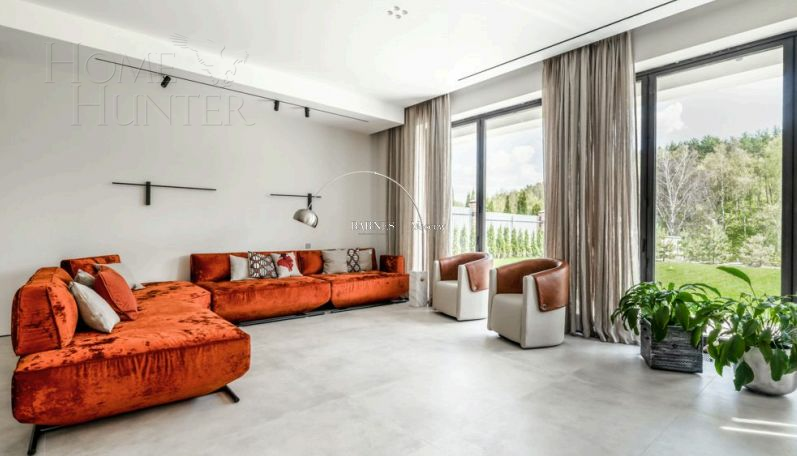 2-этажный коттедж 348.5 м² с отделкой