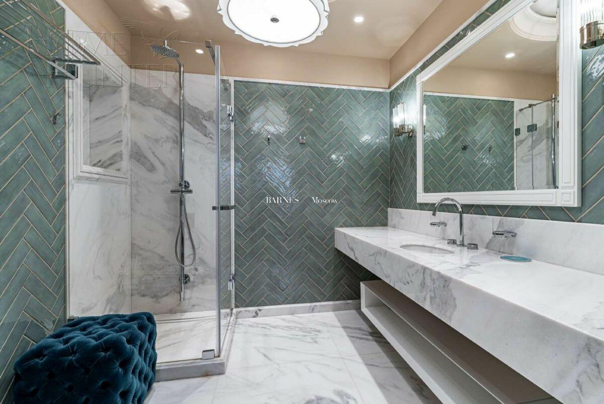 2-этажный коттедж 1 500 м² с отделкой