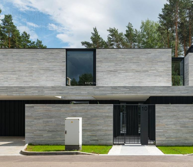 2-этажный коттедж 1 050 м² без отделки