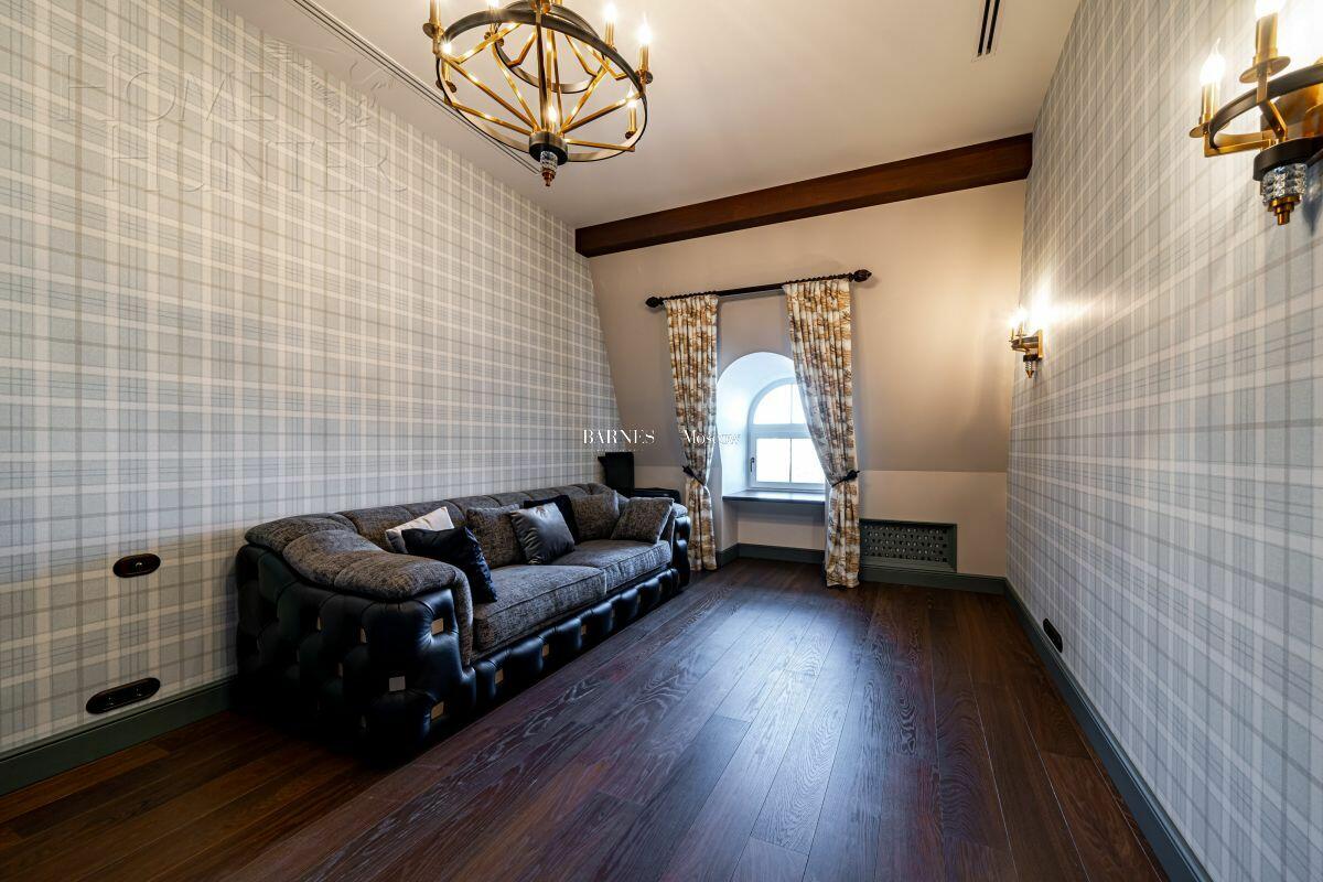 2-этажный таунхаус 420 м² с отделкой