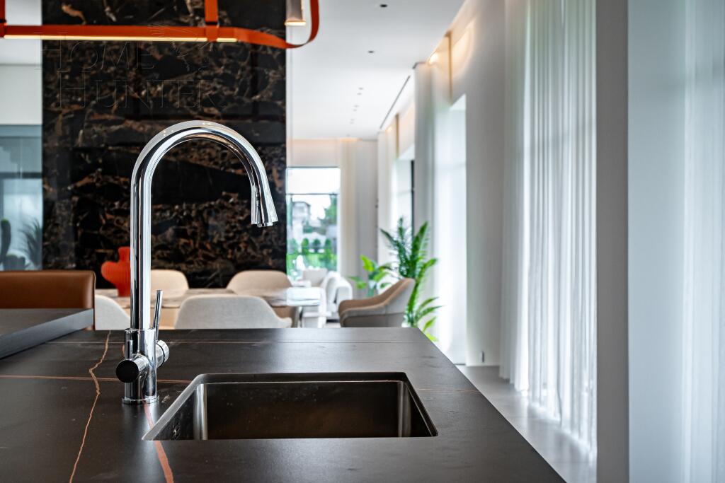 2-этажный коттедж 698 м² с отделкой