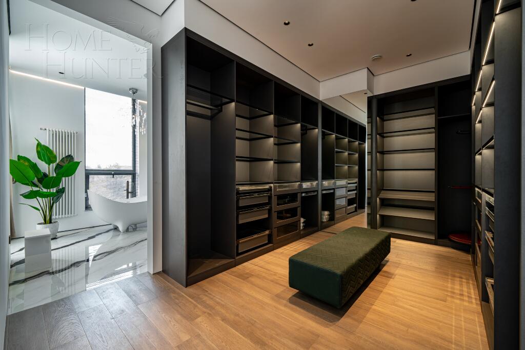 2-этажный коттедж 698 м² с отделкой