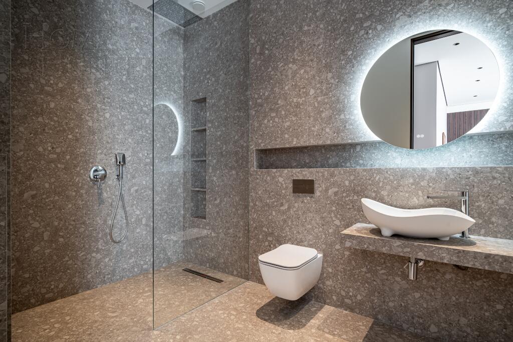 2-этажный коттедж 698 м² с отделкой