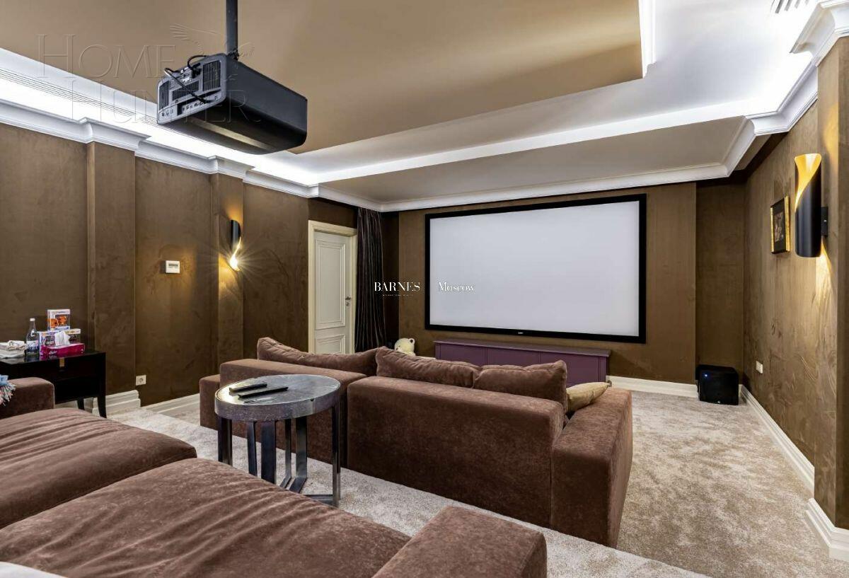 2-этажный коттедж 1 500 м² с отделкой