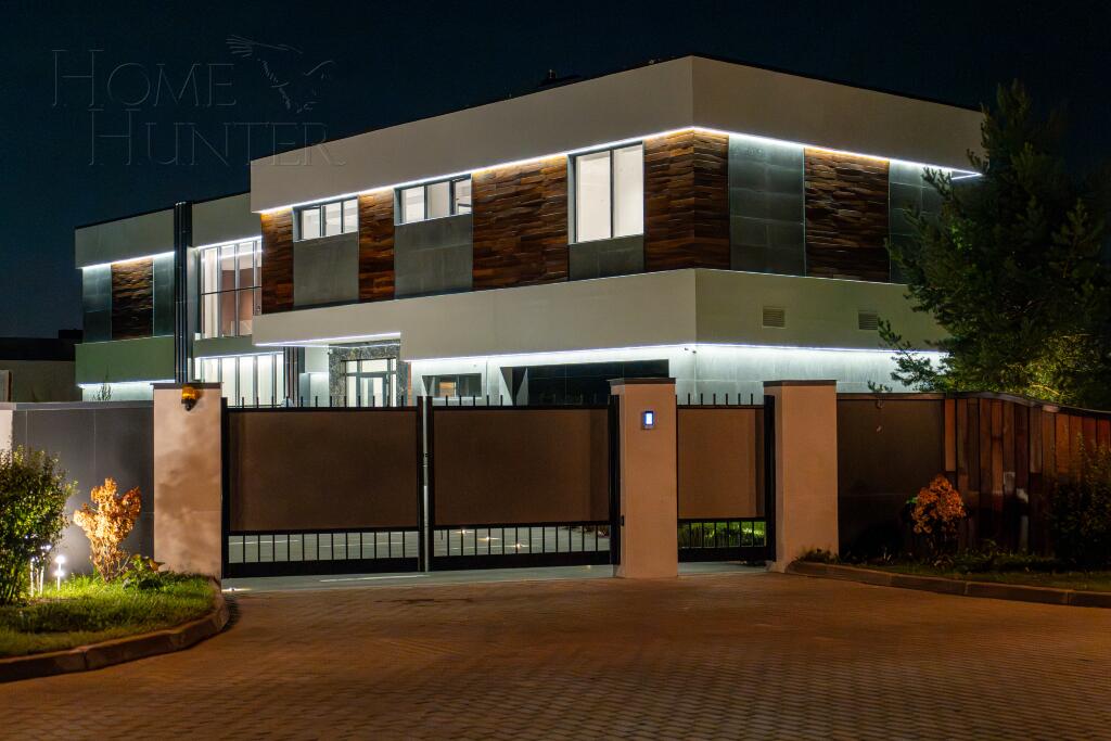 2-этажный коттедж 698 м² с отделкой