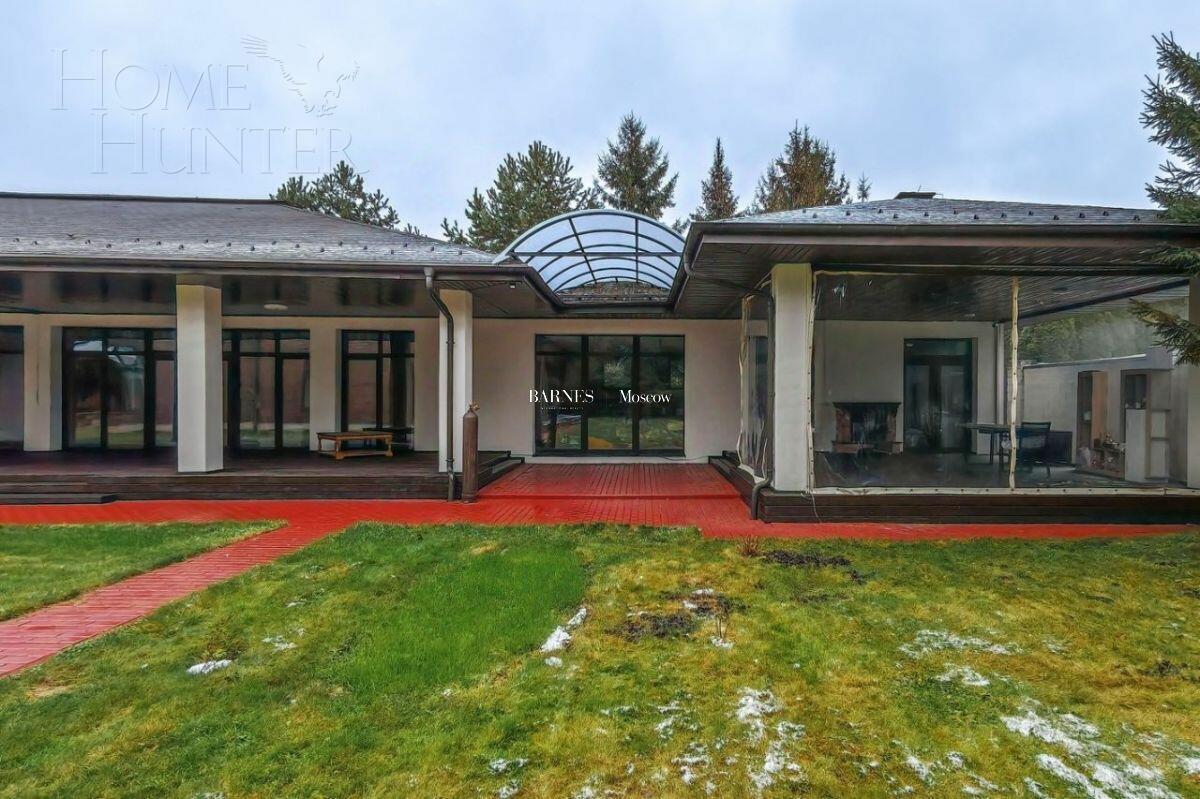 2-этажный коттедж 866 м² с отделкой