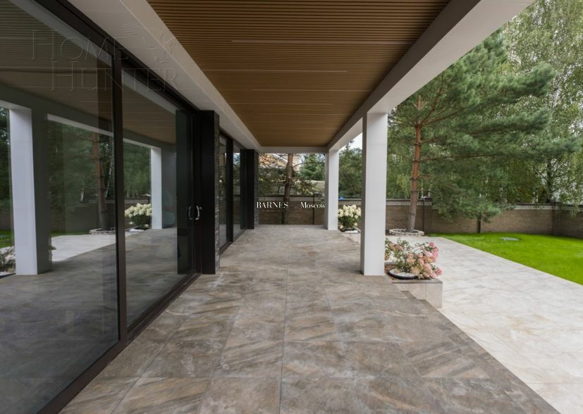 2-этажный коттедж 400 м² без отделки