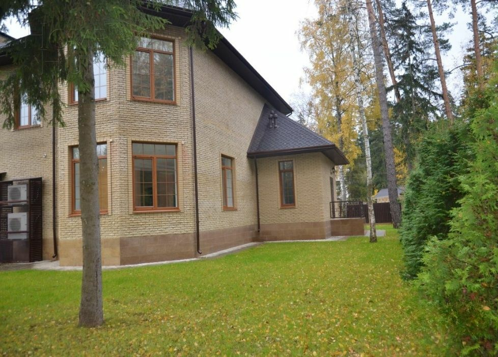 2-этажный коттедж 567.3 м² с отделкой