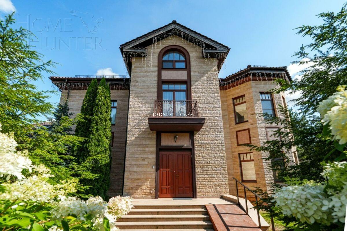 2-этажный коттедж 1 378 м² с отделкой