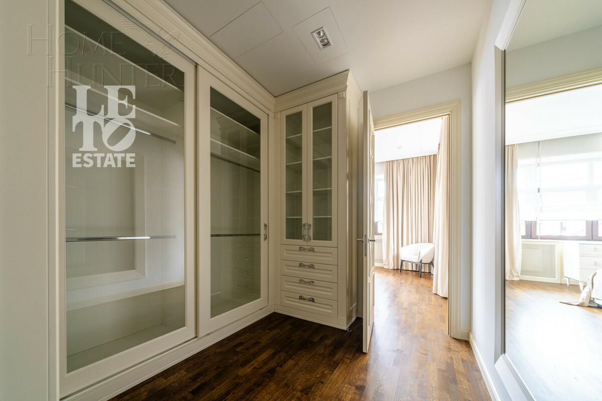 2-этажный коттедж 650 м² с отделкой