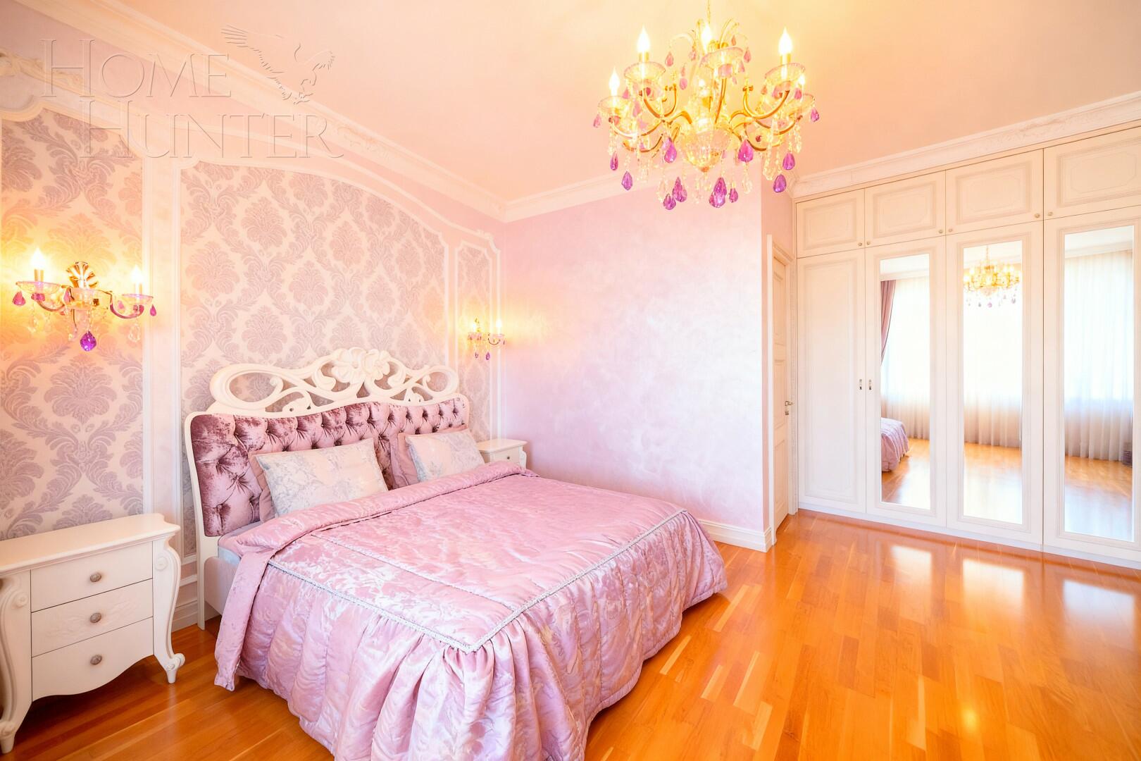 3-этажный коттедж 707.9 м² с отделкой