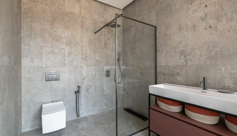 2-этажный коттедж 348.5 м² с отделкой