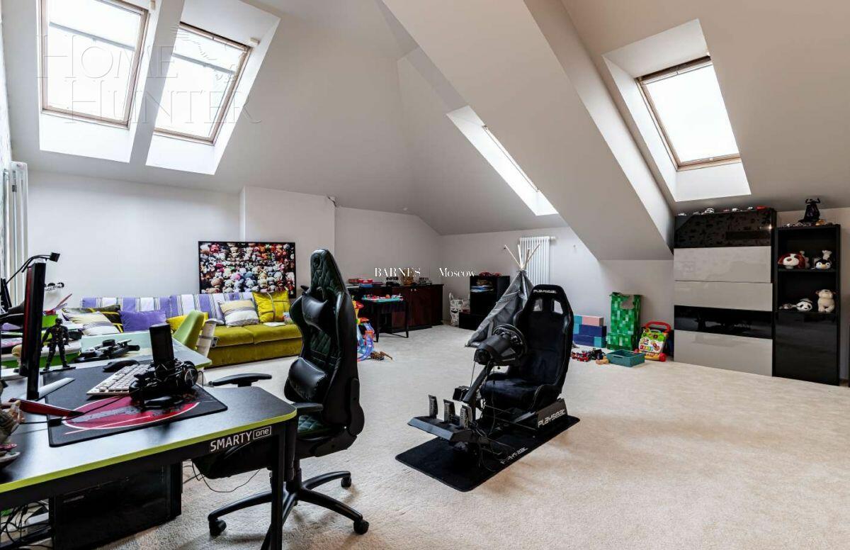 2-этажный коттедж 1 500 м² с отделкой