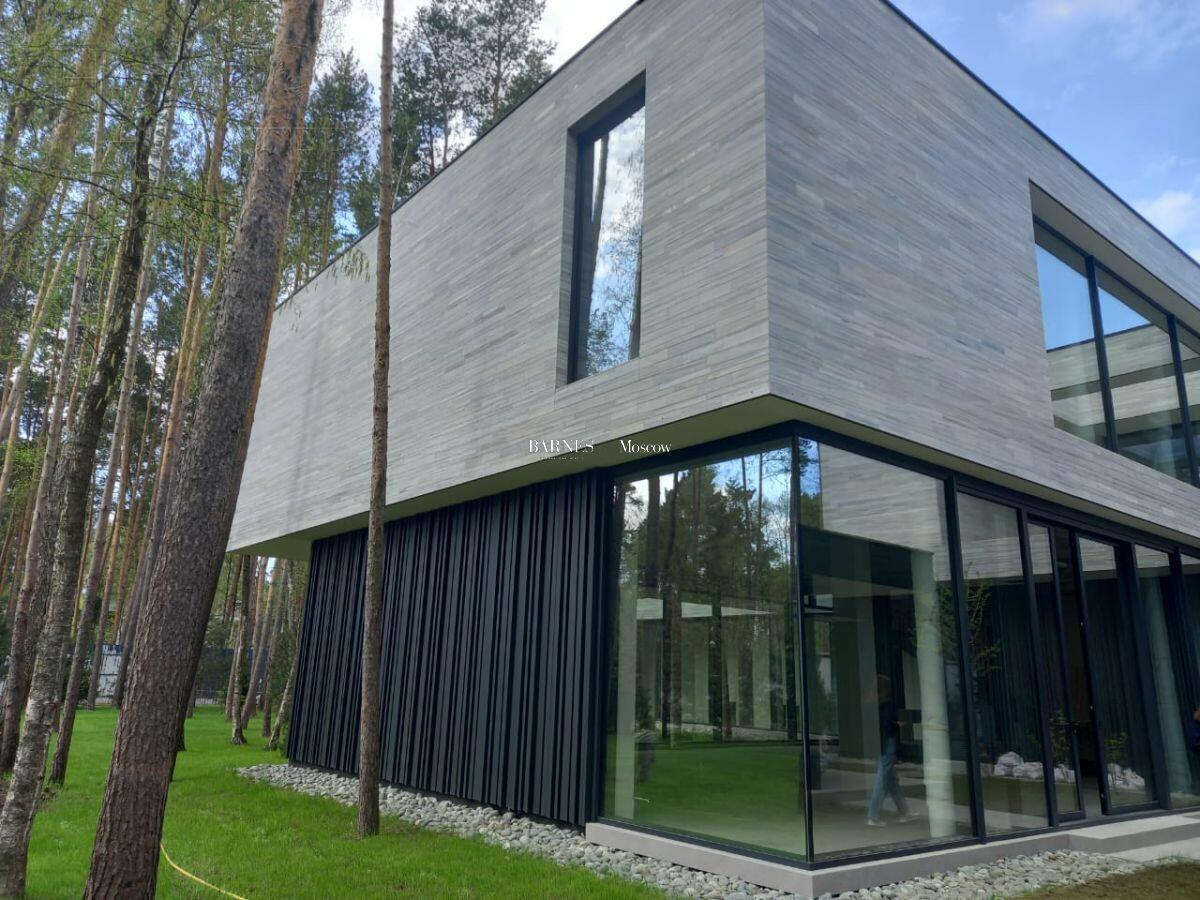 2-этажный коттедж 1 050 м² без отделки