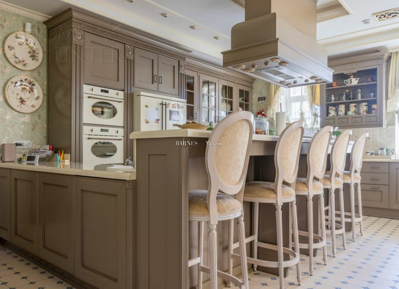 2-этажный коттедж 612 м² с отделкой