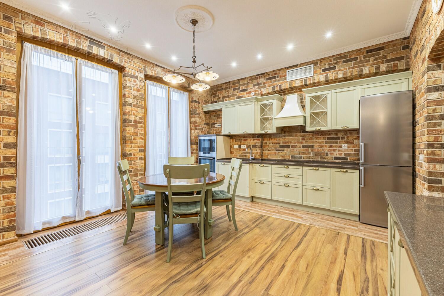 2-КОМН. КВАРТИРА С ОТДЕЛКОЙ 95 М² НА 6 ЭТАЖЕ