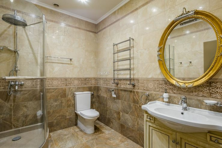 2-этажный коттедж 990 м² с отделкой