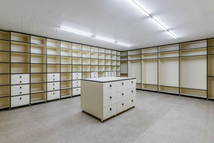 2-этажный коттедж 990 м² с отделкой