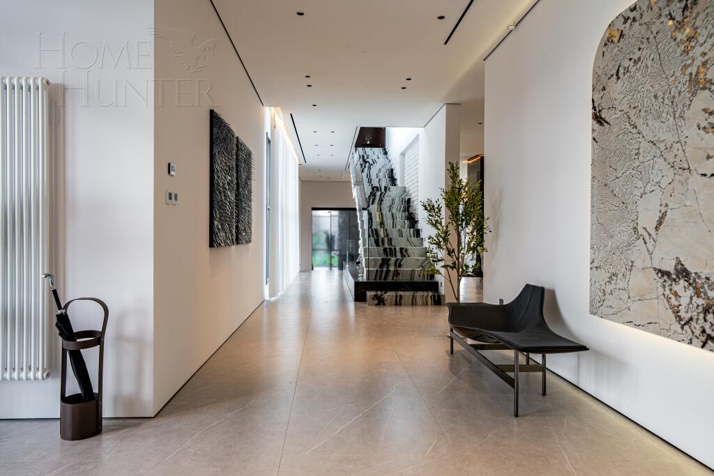 2-этажный коттедж 698 м² с отделкой