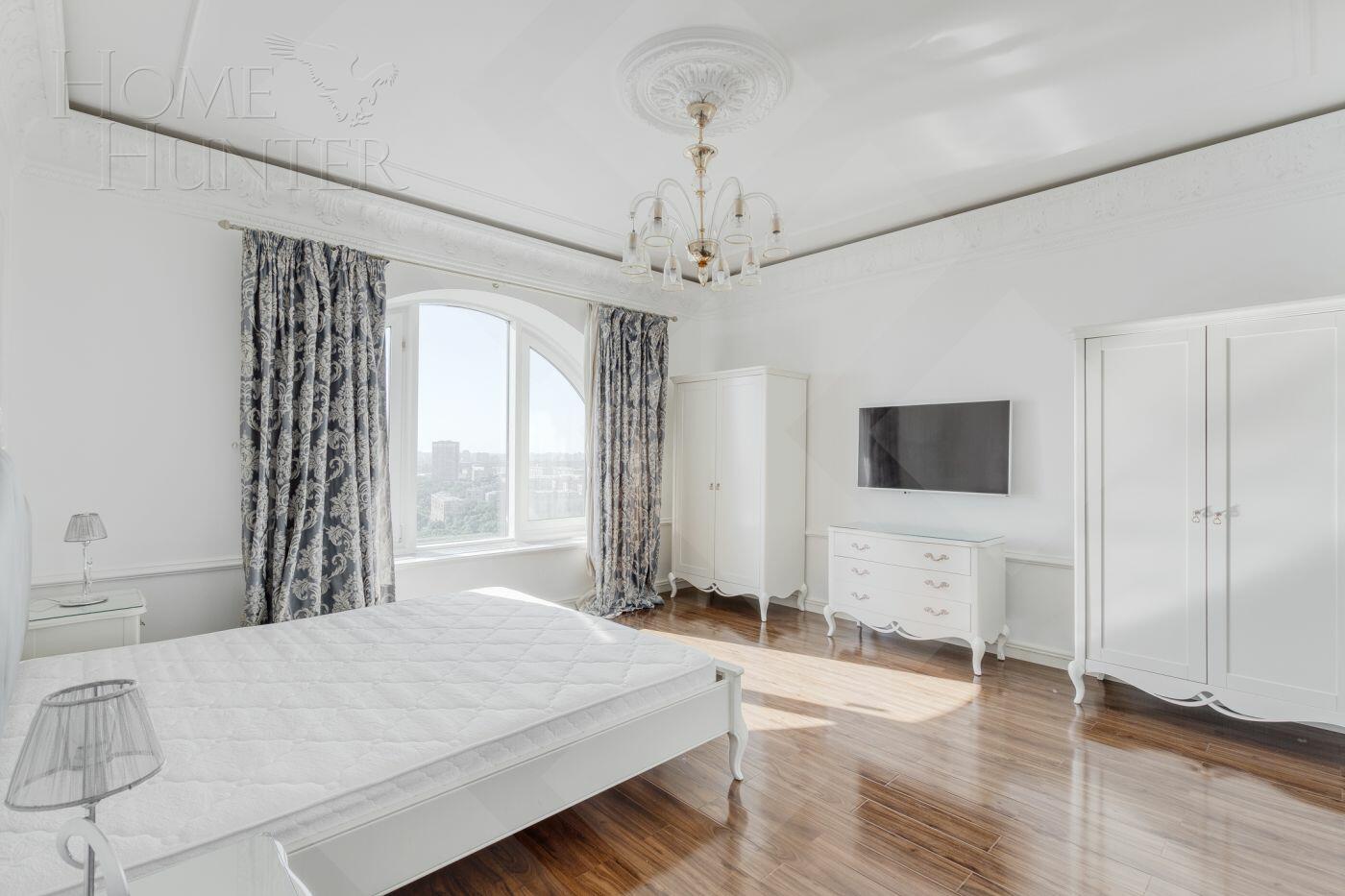 6-КОМН. КВАРТИРА С ОТДЕЛКОЙ 250 М² НА 21 ЭТАЖЕ