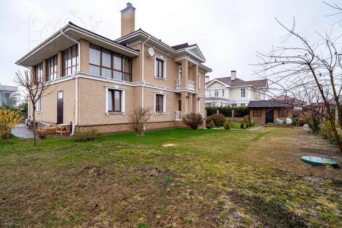 2-этажный коттедж 550 м² с отделкой