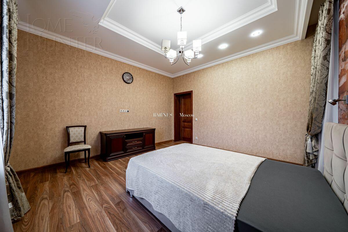 2-этажный коттедж 550 м² с отделкой