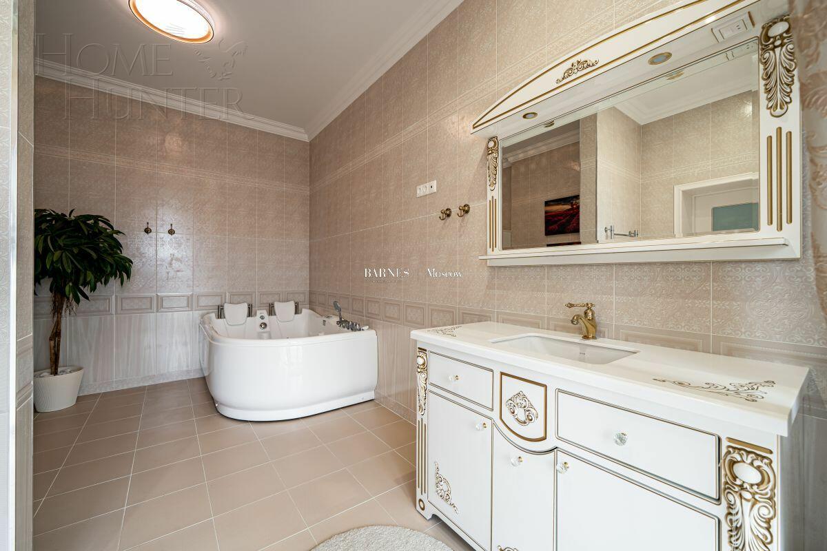 2-этажный коттедж 550 м² с отделкой