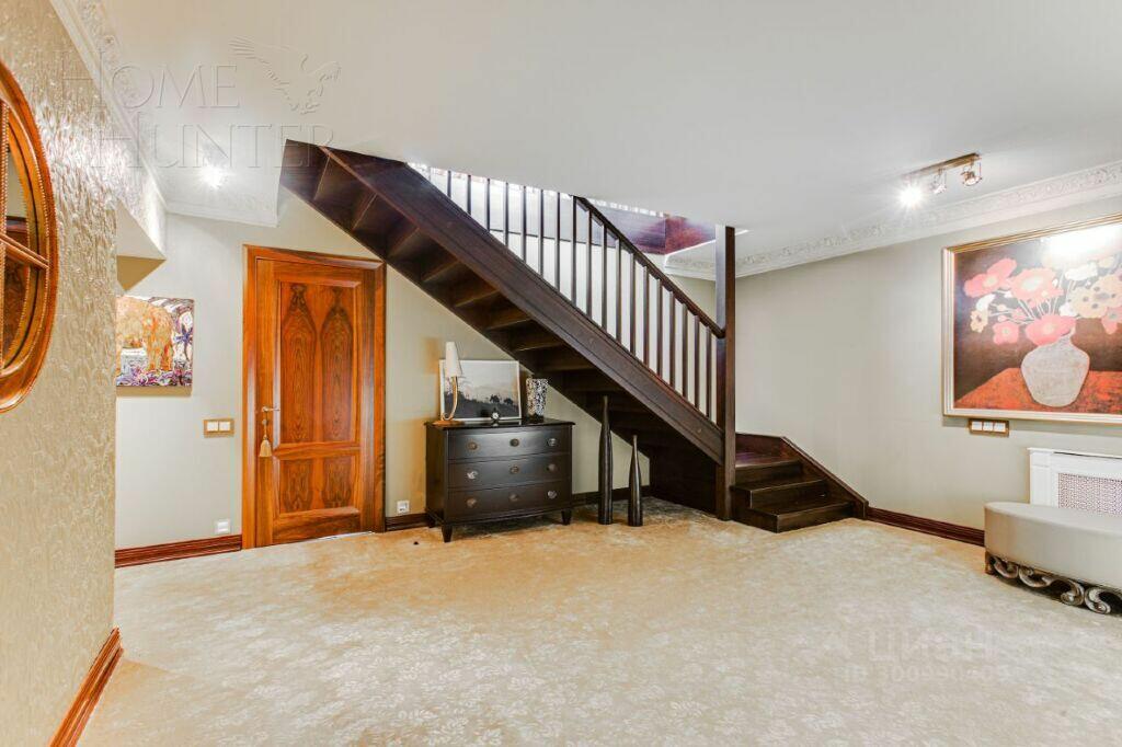 2-этажный коттедж 726 м² с отделкой