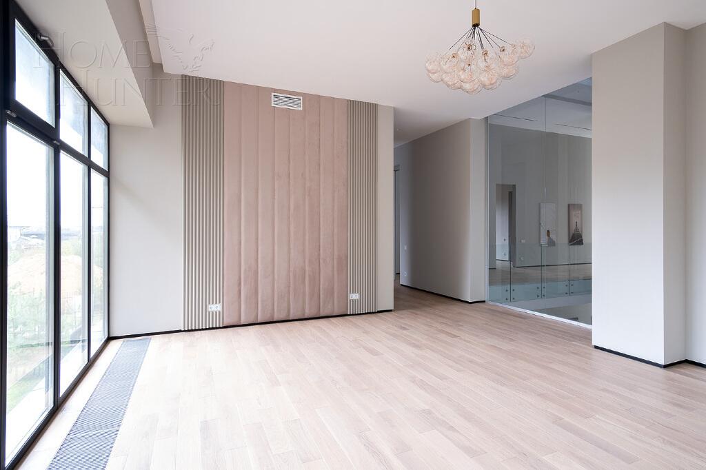 2-этажный коттедж 720 м² с отделкой