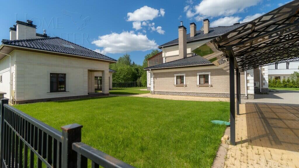 2-этажный коттедж 1 000 м² с отделкой