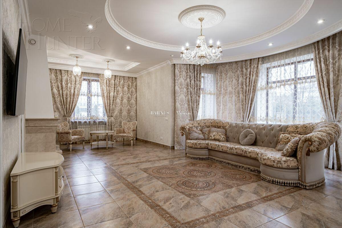 2-этажный коттедж 550 м² с отделкой